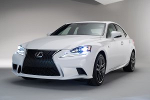 Lexus IS: первое впечатление