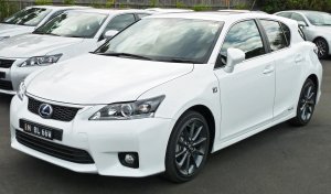 Общий обзор Lexus CT200h и Lexus CT200h Sport